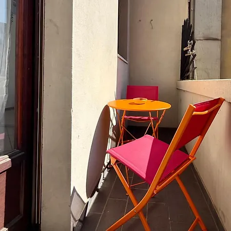 Porpora 102 The Station